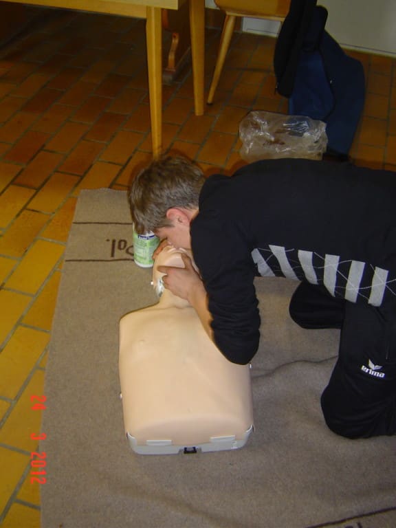 Erste-Hilfe-Kurs 2012, Foto 24